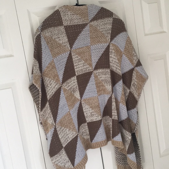 Ladies Cardigan - Picture 3 of 3